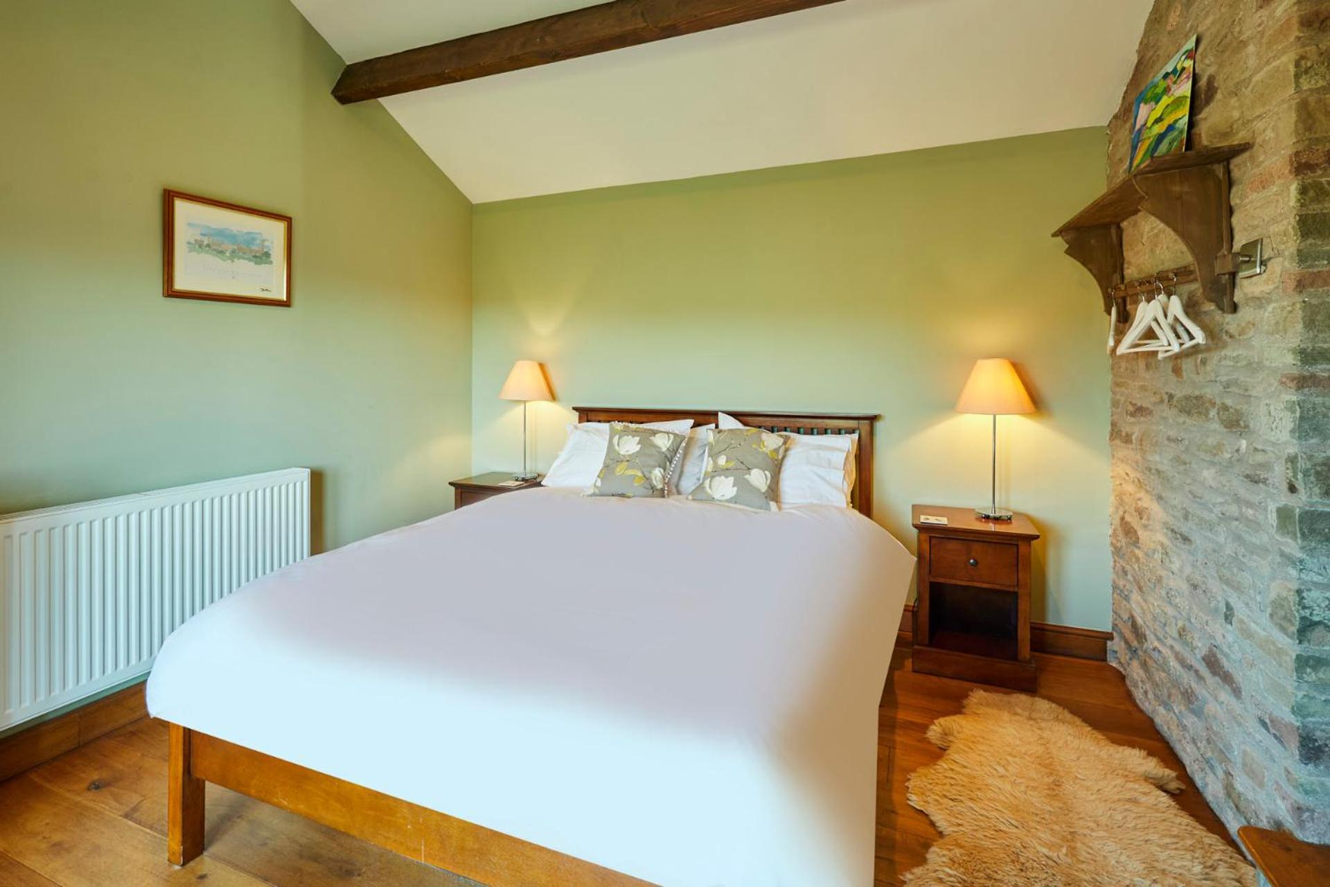 Host & Stay - Tregaer Mill Barn Dingestow エクステリア 写真